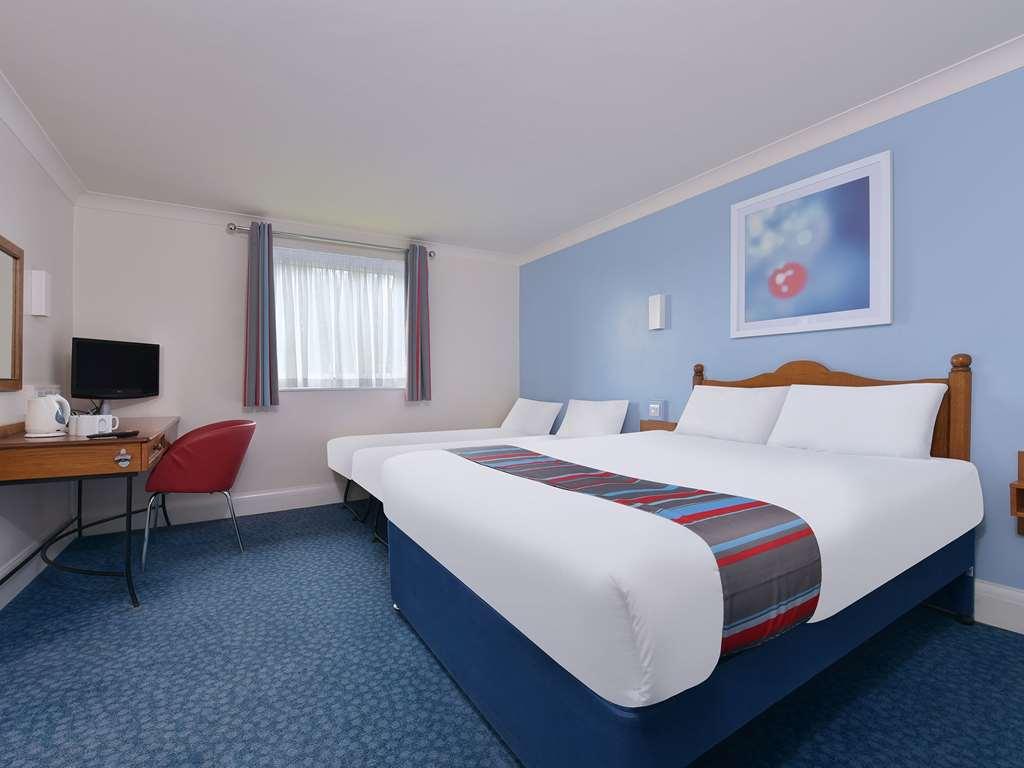 Travelodge Derby Chaddesden Room photo